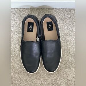 Black Ugg slip on shoes
